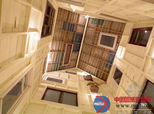 奈良美智的小木屋