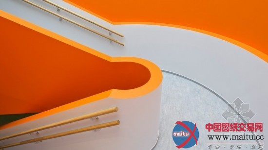 G Architecture设计的法国le Bois des Gelles娱乐中心