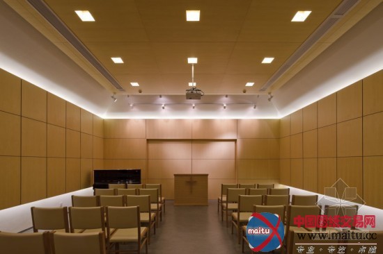 日本山设计工房设计的美丽洲教堂