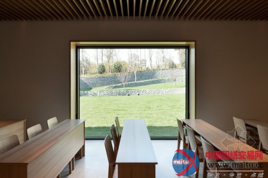 日本山设计工房设计的美丽洲教堂