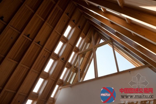 日本山设计工房设计的美丽洲教堂