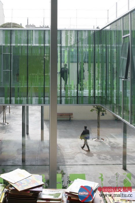 HAMONIC + MASSON设计法国的小学