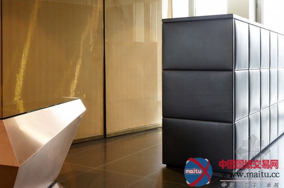 landau + kindelbacher设计的Signa Holding 新办公室