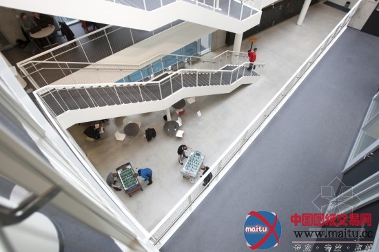 ARKÍS+ Henning Larsen Architects设计的冰岛雷克雅未克大学