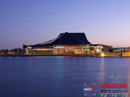 Architekton设计的美国坦佩艺术中心