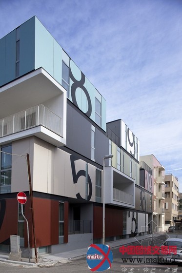 C+C04STUDIO设计的Condominio P住宅