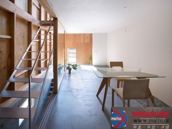 Suppose Design设计的House in Seya住宅