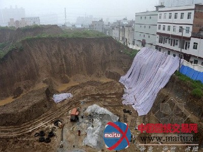 西安市北里王村基坑塌方 部分国省道中断