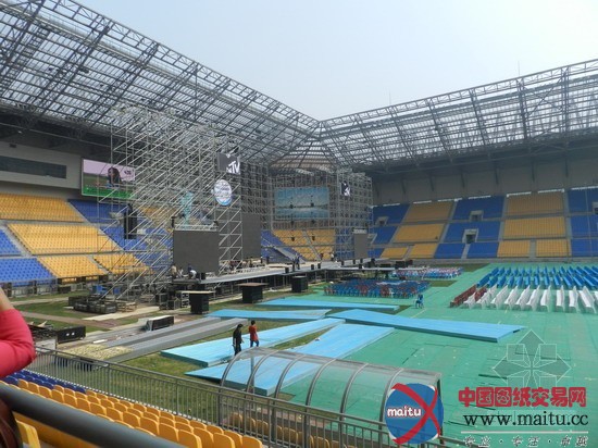 参观波捷特设计的天津松江体育场