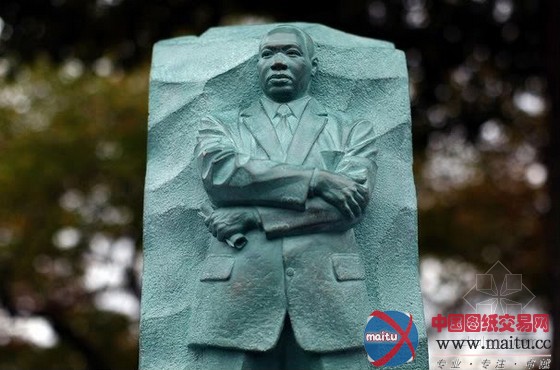 中国雕塑家创作的马丁·路·德·金纪念碑揭幕