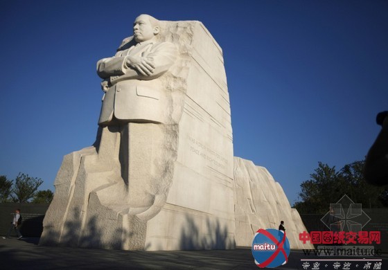 中国雕塑家创作的马丁·路·德·金纪念碑揭幕