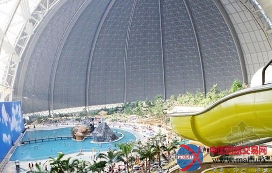 巨大飞机场打造热带岛屿度假胜地