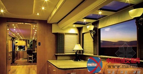 艾什顿的“移动宫殿”