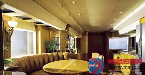 艾什顿的“移动宫殿”