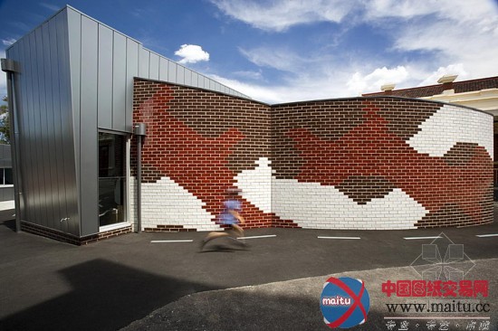 Suters Architects设计的澳大利亚新圣心小学图书馆