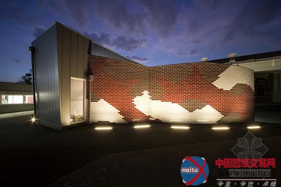 Suters Architects设计的澳大利亚新圣心小学图书馆