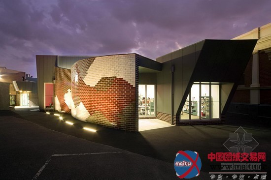 Suters Architects设计的澳大利亚新圣心小学图书馆