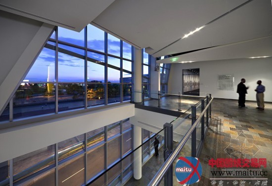 The Freelon Group Architects设计的美国哈维·甘特中心