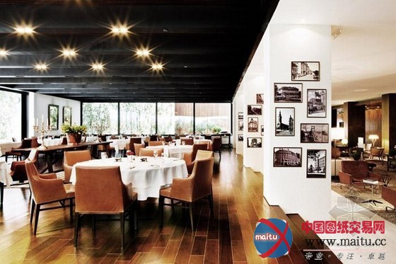 南斯拉夫广场九号酒店