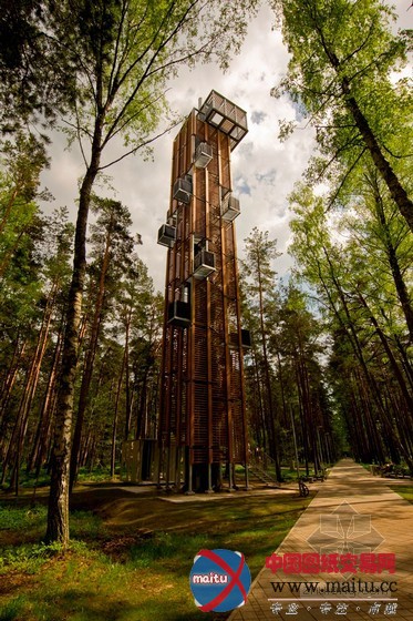 ARHIS architects设计的拉脱维亚尤尔马拉瞭望塔