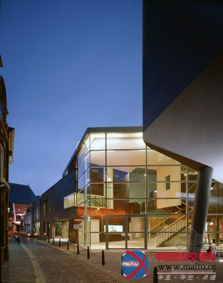 mecanoo architects设计的荷兰哈勒姆剧院