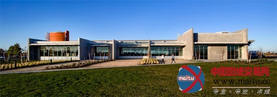 noll + tam设计的美国valley-hi north laguna图书馆