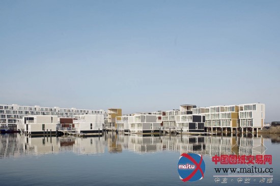 Architectenbureau Marlies Rohmer设计的荷兰水上小区