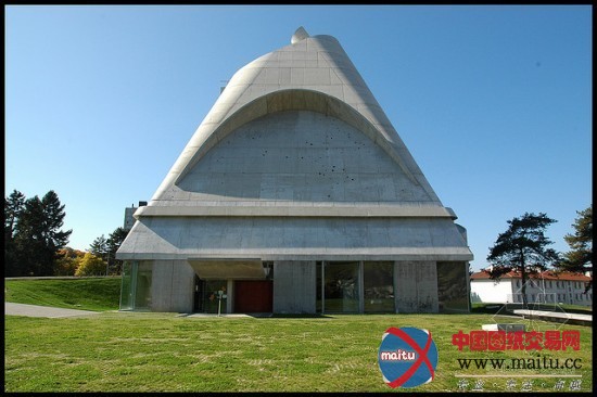 历时40年 勒·柯布西耶设计的法国菲尔米尼教堂终完成