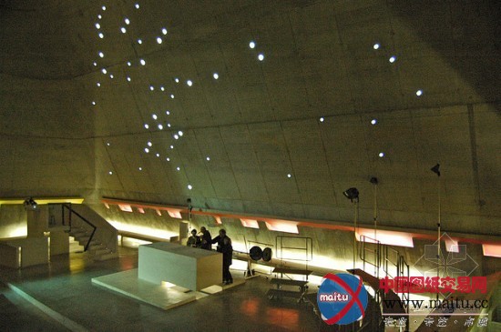 历时40年 勒·柯布西耶设计的法国菲尔米尼教堂终完成