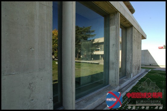 历时40年 勒·柯布西耶设计的法国菲尔米尼教堂终完成