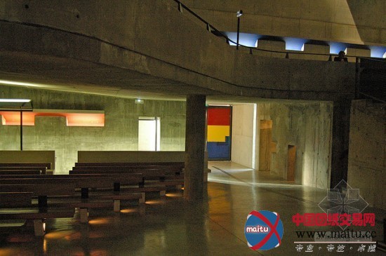 历时40年 勒·柯布西耶设计的法国菲尔米尼教堂终完成