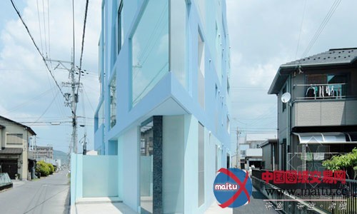 EASTERN design office设计的街角住宅