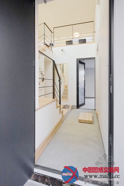 Upsetters Architects设计的武藏境住宅