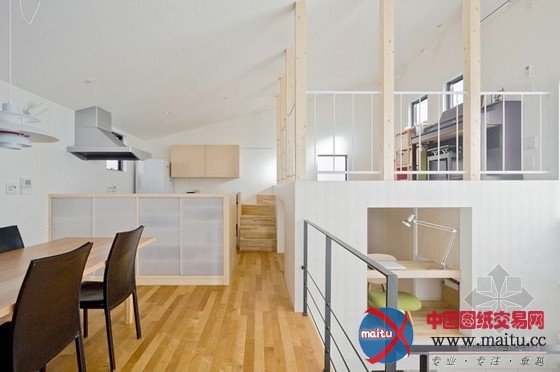 Upsetters Architects设计的武藏境住宅