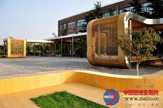 黄庄职业高中文化广场回廊