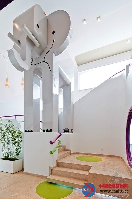 nuca studio设计的罗马尼亚Phill游乐餐厅