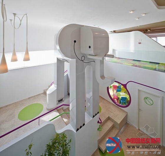 nuca studio设计的罗马尼亚Phill游乐餐厅