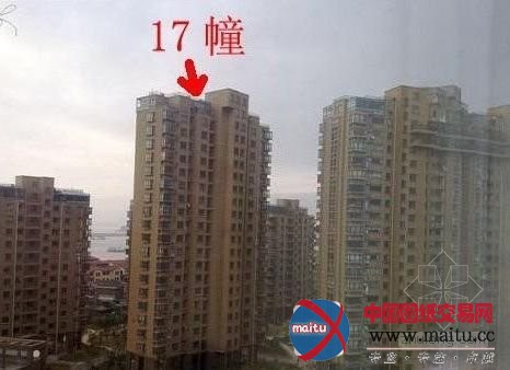 19层住宅楼交房10个月就倾斜 框架柱被压碎