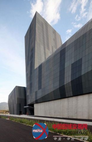 Cino Zucchi设计的德国沙乐华总部