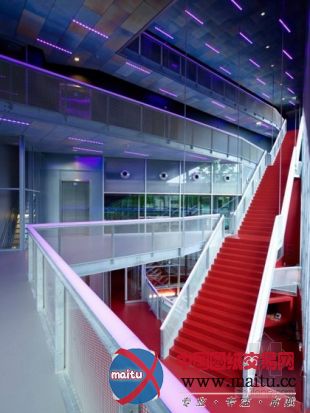 Cie.设计的荷兰The Sovereign Pop Venue流行音乐厅