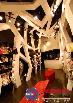 Via Venetto鞋店设计