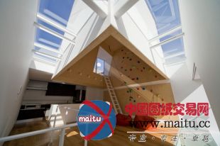 be-fun design+EANA设计的可攀岩住宅