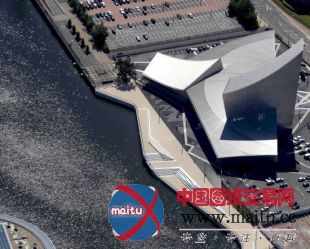 FoRM Associates设计的英国特拉福德滨河长廊