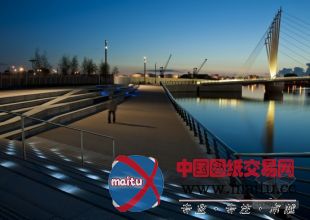 FoRM Associates设计的英国特拉福德滨河长廊