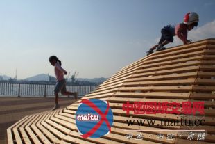 24° Studio设计的日本Crater Lake装置