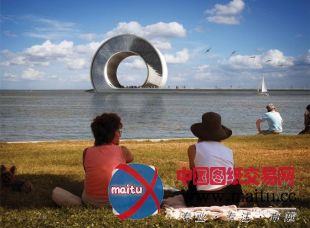 BIG获得美国“圣彼得斯堡码头改造国际竞赛”的第三名