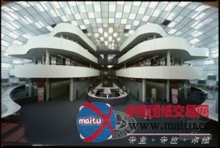 诺曼·福斯特事务所设计的柏林自由大学哲学系图书馆