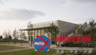 Ada Karmi-Melamede Architects设计的以色列接待中心