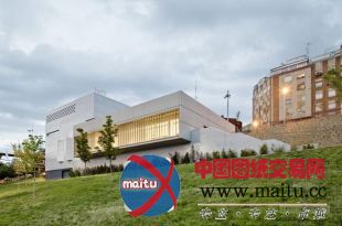 Ravetllat Ribas Arquitectes设计的西班牙社区图书馆