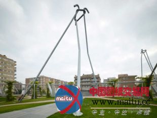 Domingo Ferré设计的西班牙Lleida布拉斯·因方特广场